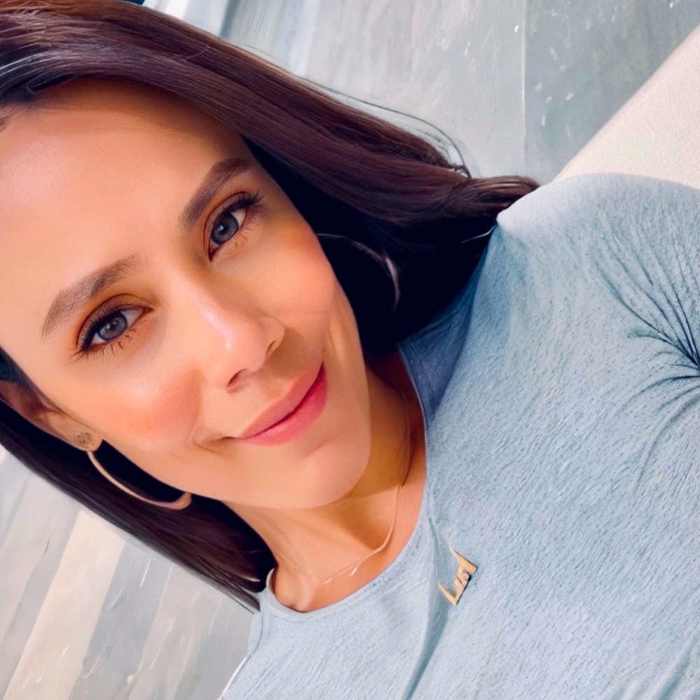 Meet your Posher, Vivian💞